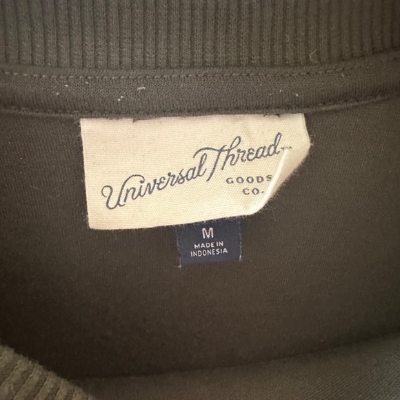 Universal Thread Sweatshirt - Picture 2 of 3